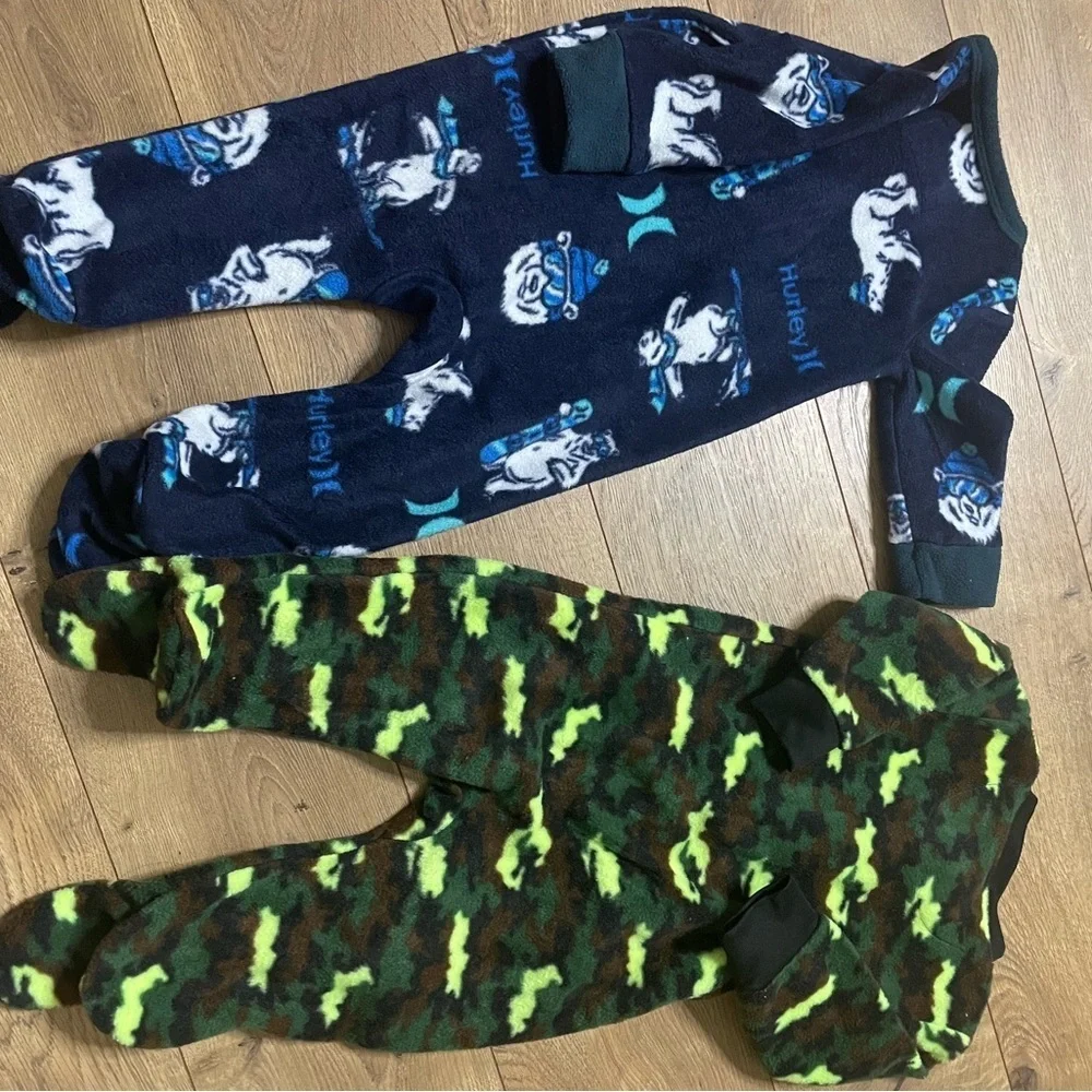 Bandle 4 Footed sleeper 2 Carter’s Pajamas 6-9months
2 Footed sleeper 6M Hurley - Picture 13 of 13